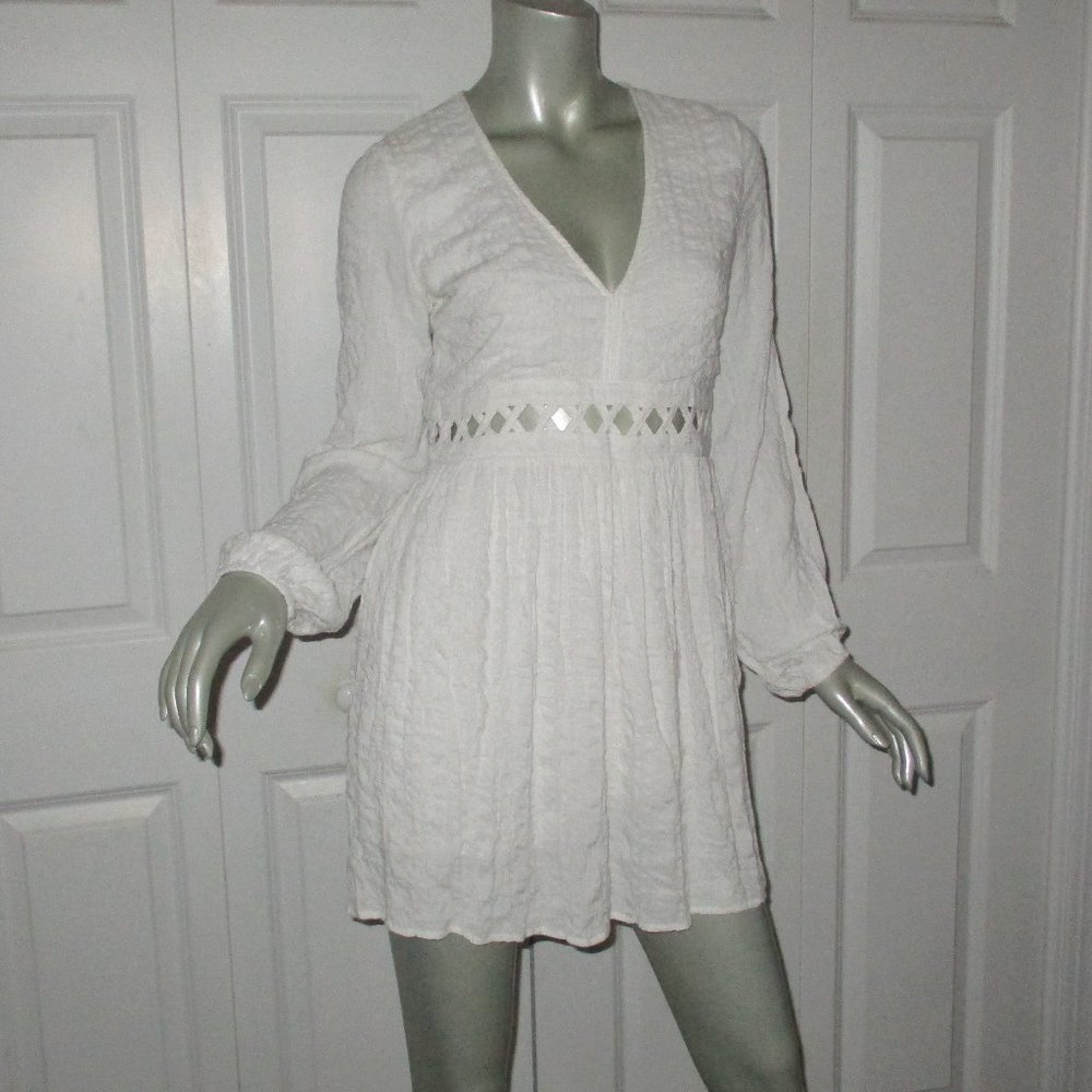PEACH LOVE CALIFORNIA White Latticework Pucker Textured Dress
